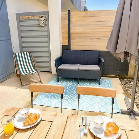 Ocean, Surf & Sunset, A Pied Grande Terrasse * ביסקארוס